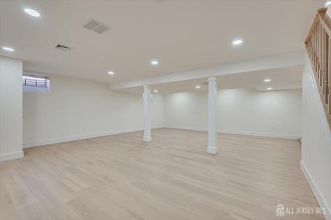 300 E Chestnut Avenue E Metuchen NJ 08840
