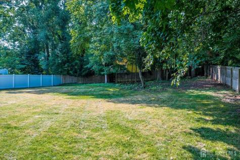 300 E Chestnut Avenue E Metuchen NJ 08840