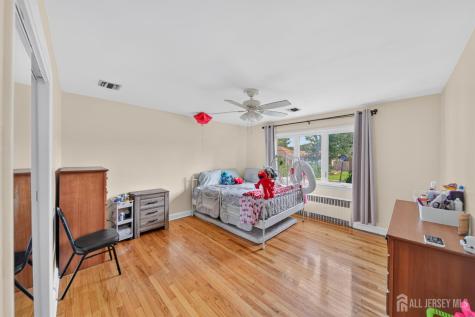 47 Albert Avenue Edison NJ 08837