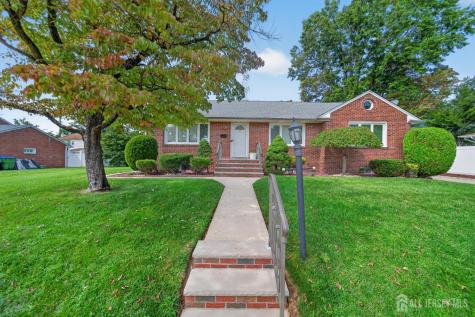 47 Albert Avenue Edison NJ 08837
