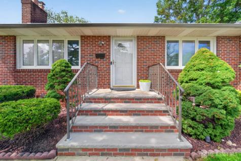47 Albert Avenue Edison NJ 08837