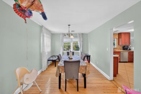 47 Albert Avenue Edison NJ 08837