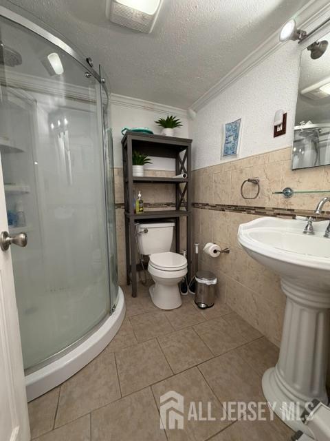 446 Bruck Avenue Perth Amboy NJ 08861