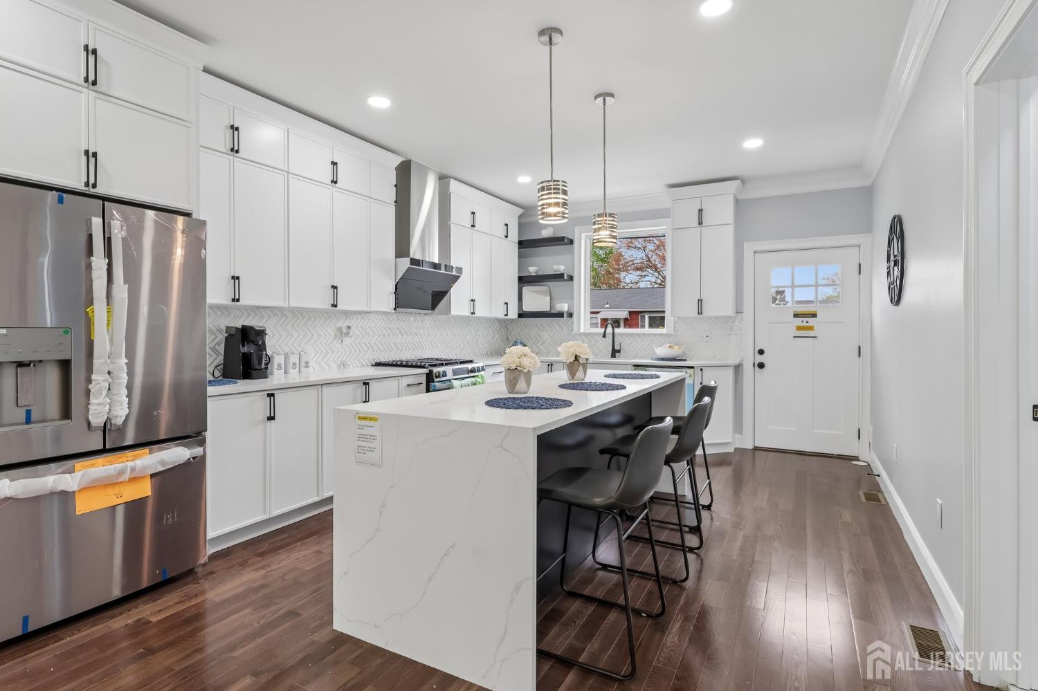239 Suttons Lane Edison NJ 08817