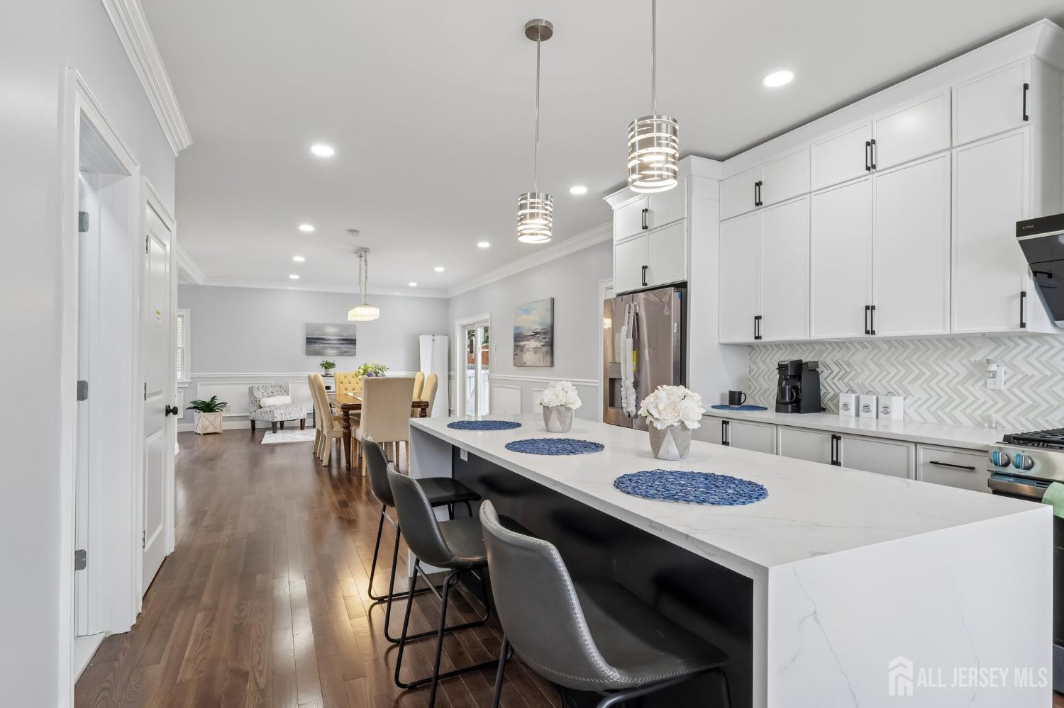 239 Suttons Lane Edison NJ 08817