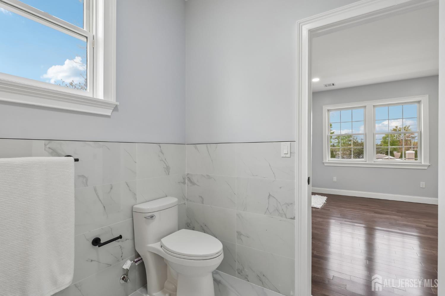 239 Suttons Lane Edison NJ 08817