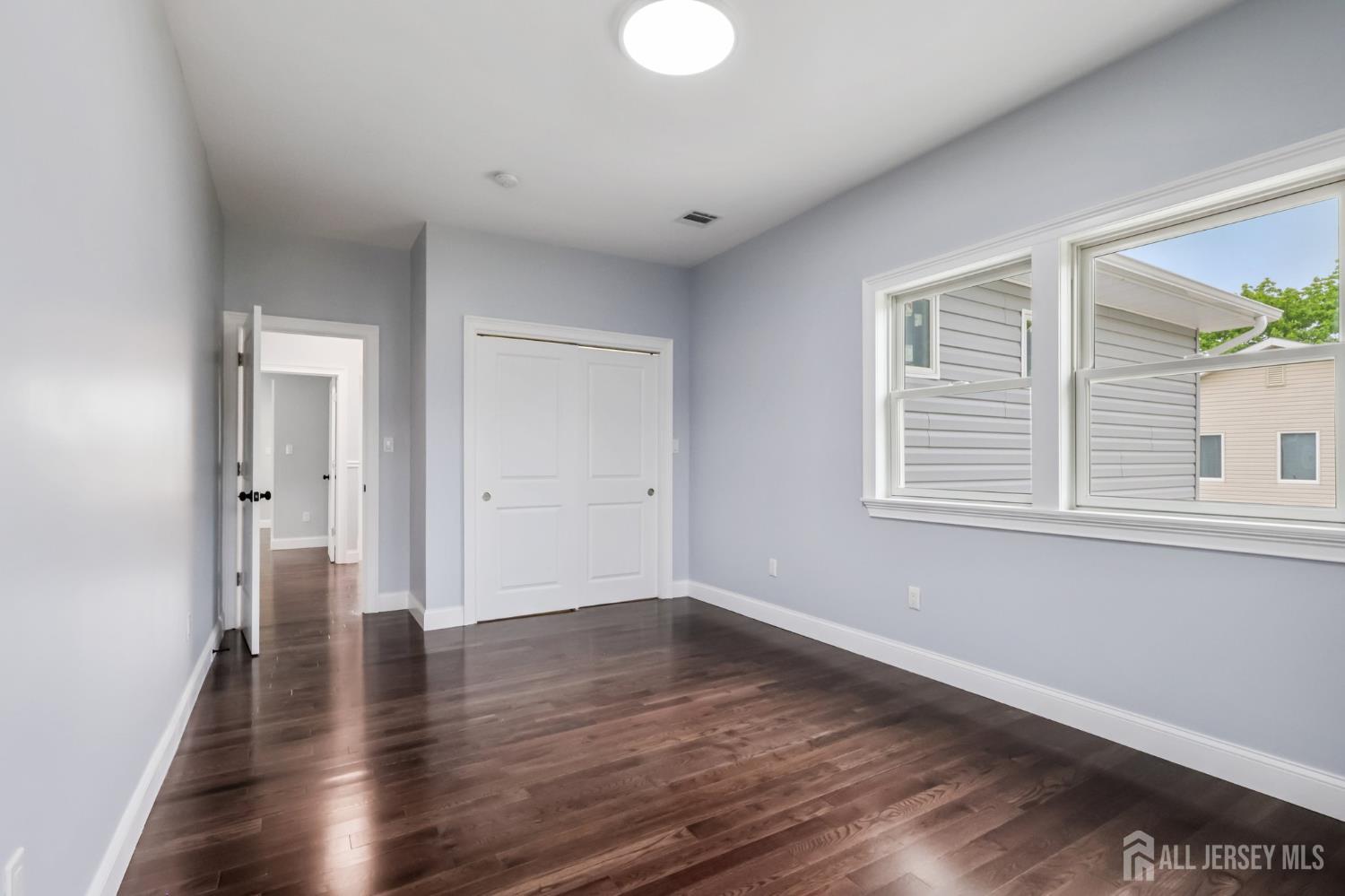 239 Suttons Lane Edison NJ 08817