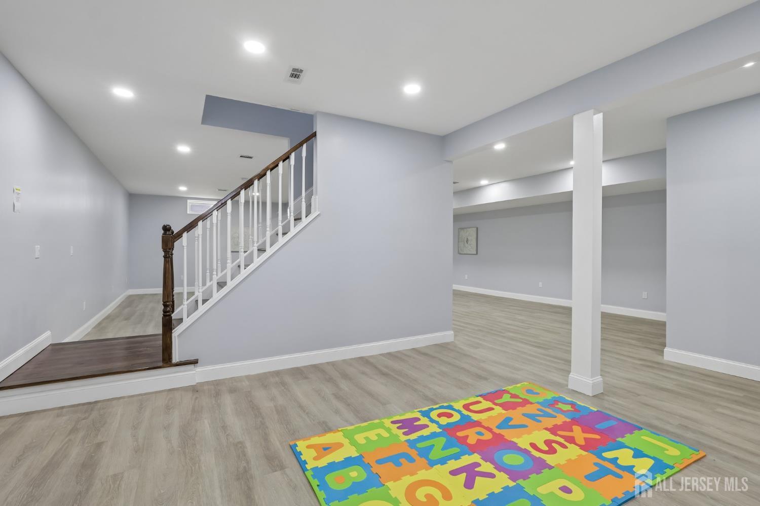 239 Suttons Lane Edison NJ 08817