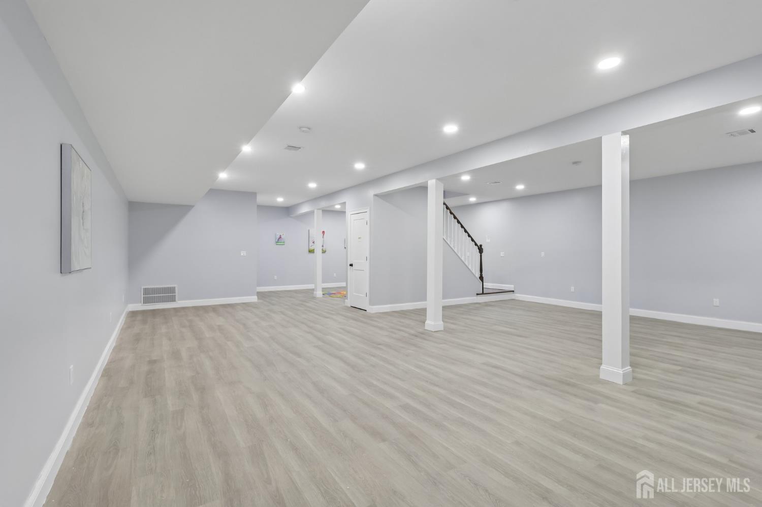 239 Suttons Lane Edison NJ 08817