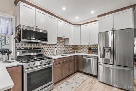 251 Arlington Drive Fords NJ 08863