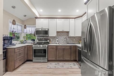 251 Arlington Drive Fords NJ 08863