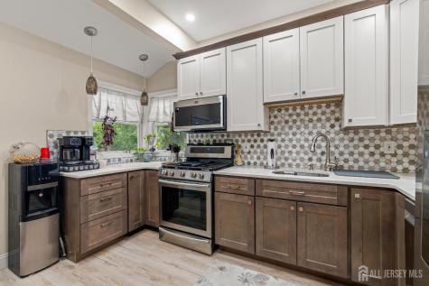 251 Arlington Drive Fords NJ 08863