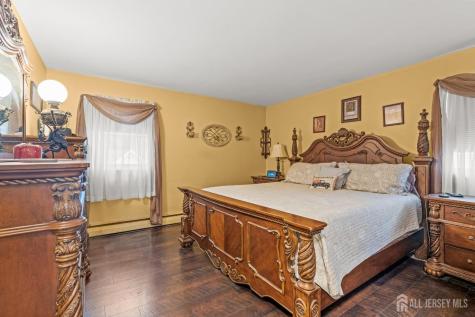 251 Arlington Drive Fords NJ 08863