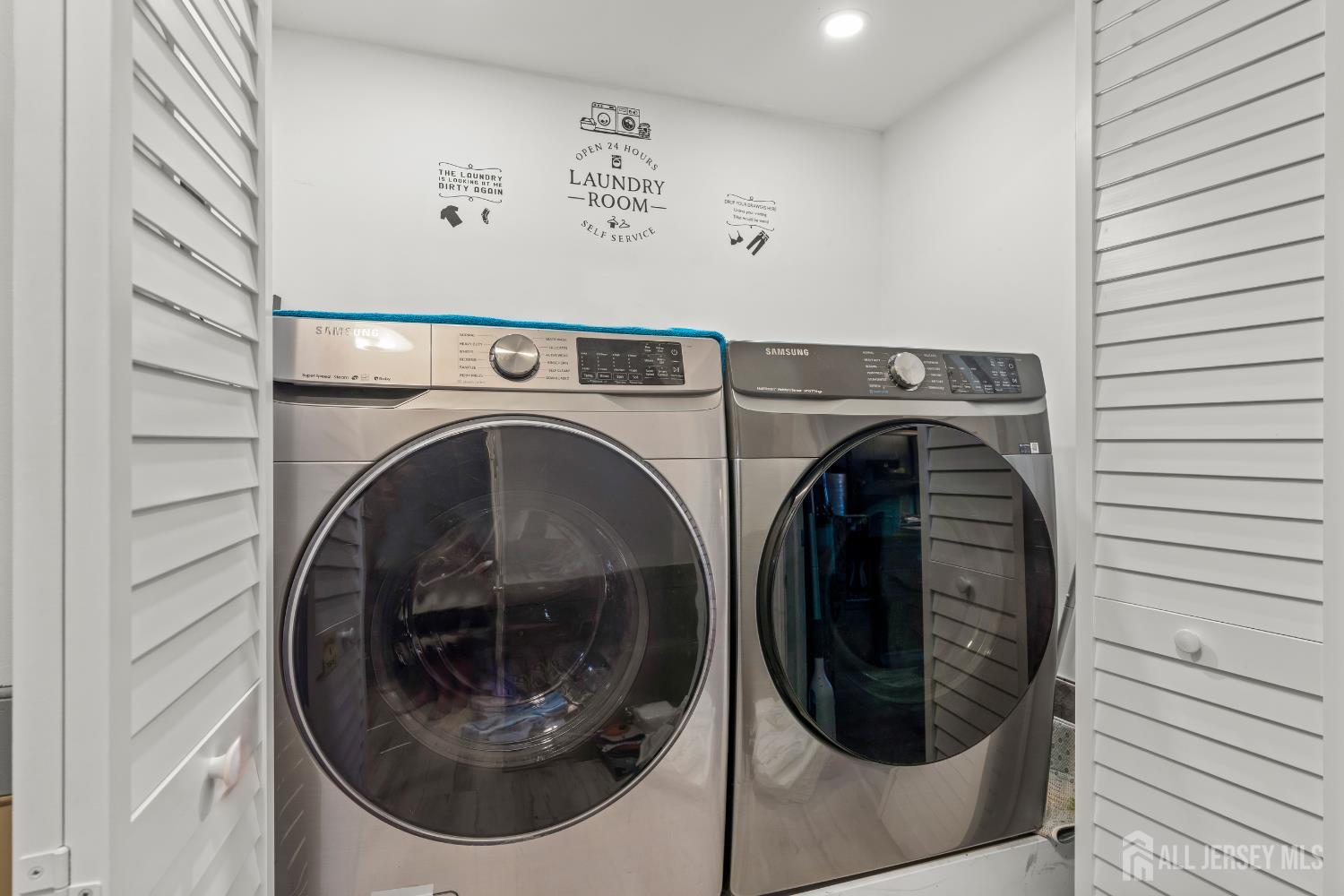 251 Arlington Drive Fords NJ 08863