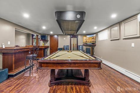 251 Arlington Drive Fords NJ 08863