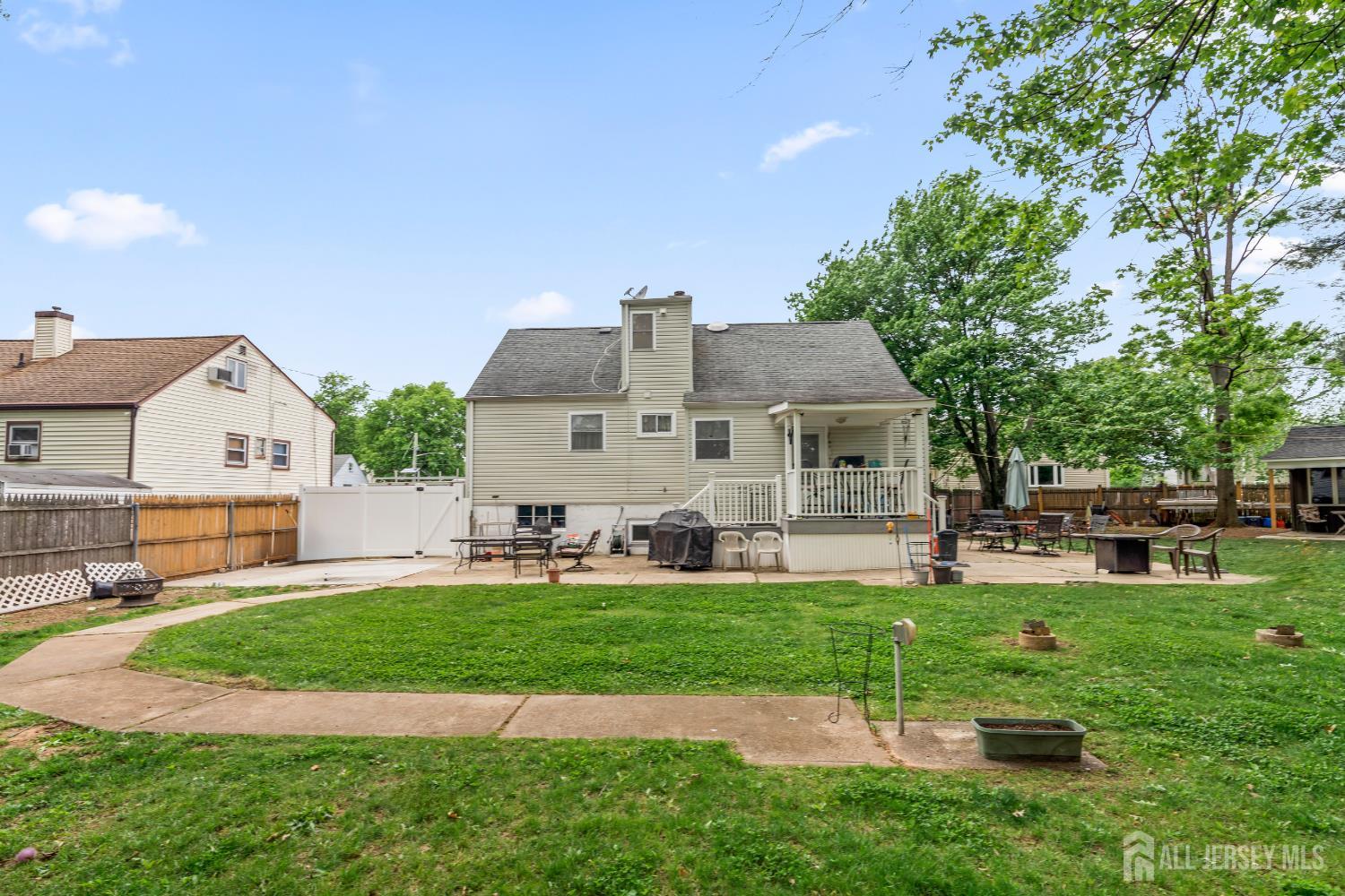 251 Arlington Drive Fords NJ 08863