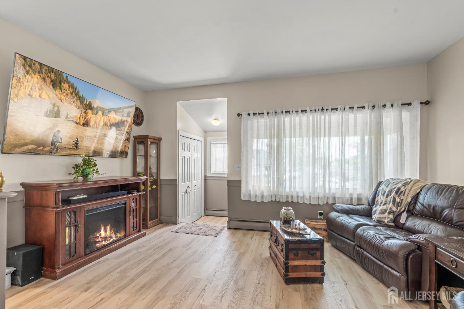 251 Arlington Drive Fords NJ 08863
