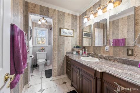 16 Wilmot Road Sayreville NJ 08872