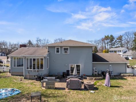 16 Wilmot Road Sayreville NJ 08872