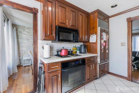 16 Wilmot Road Sayreville NJ 08872
