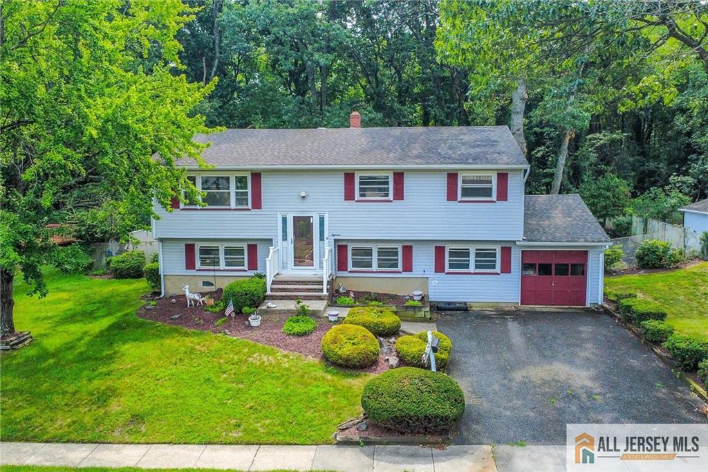 18 Kierst Street Sayreville NJ 08859