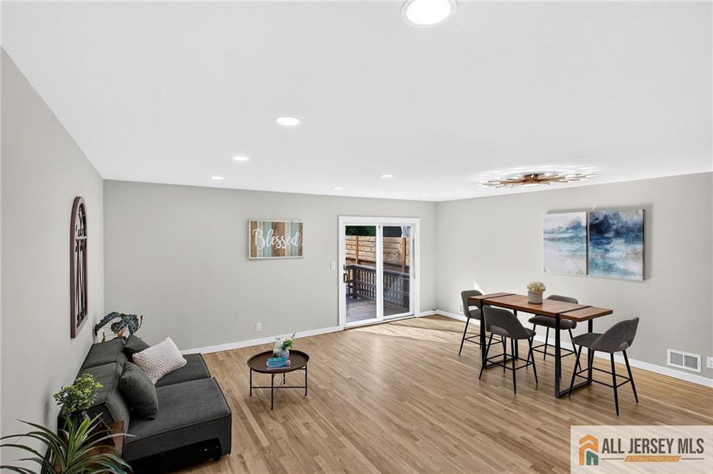 23 Thistle Court Old Bridge NJ 07747