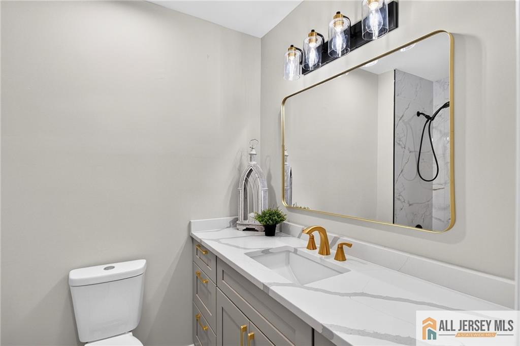 23 Thistle Court Old Bridge NJ 07747
