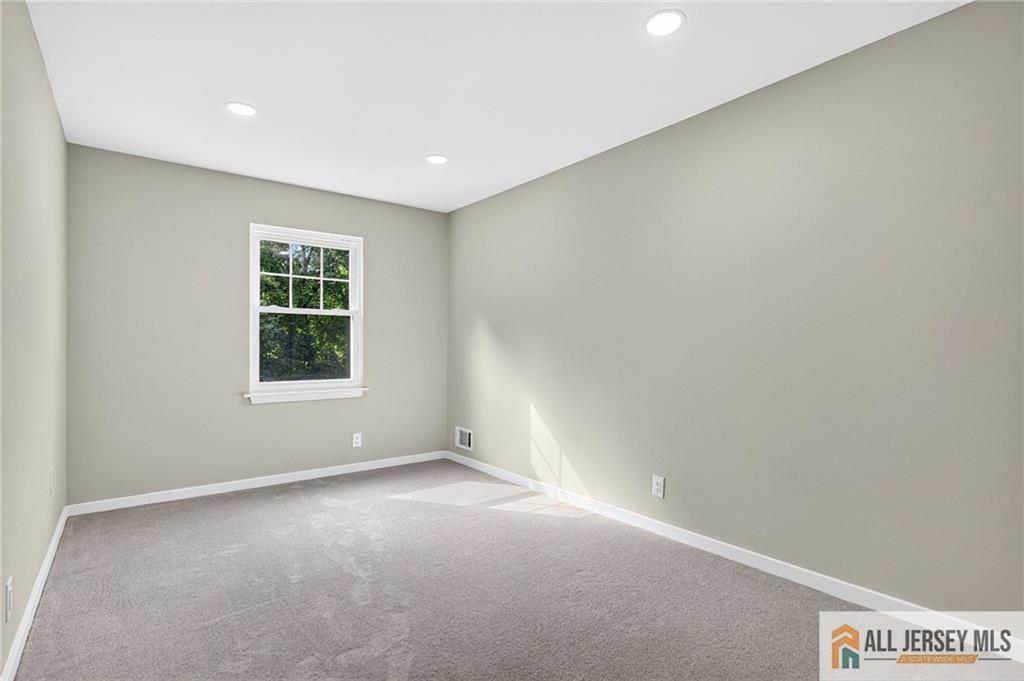 23 Thistle Court Old Bridge NJ 07747