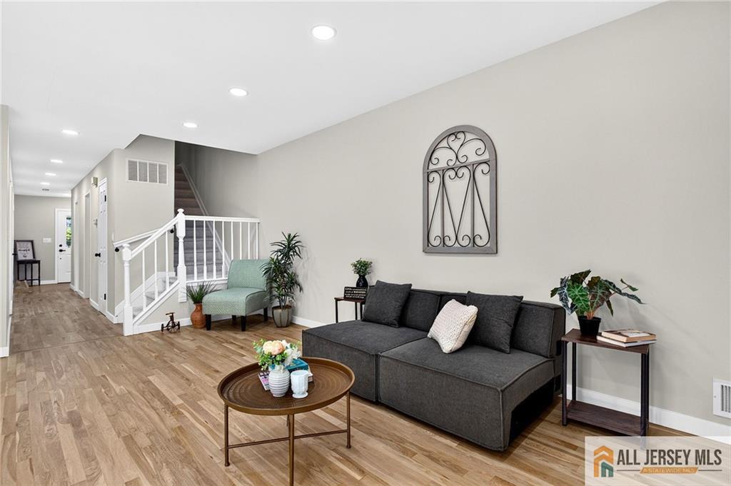 23 Thistle Court Old Bridge NJ 07747