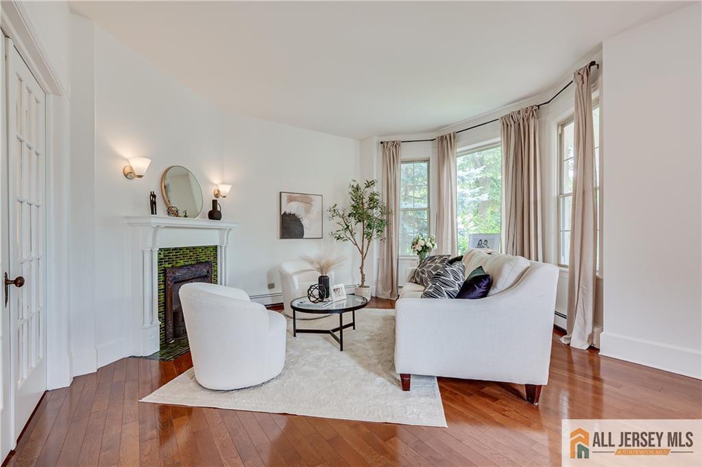76 Spring Street Metuchen NJ 08840