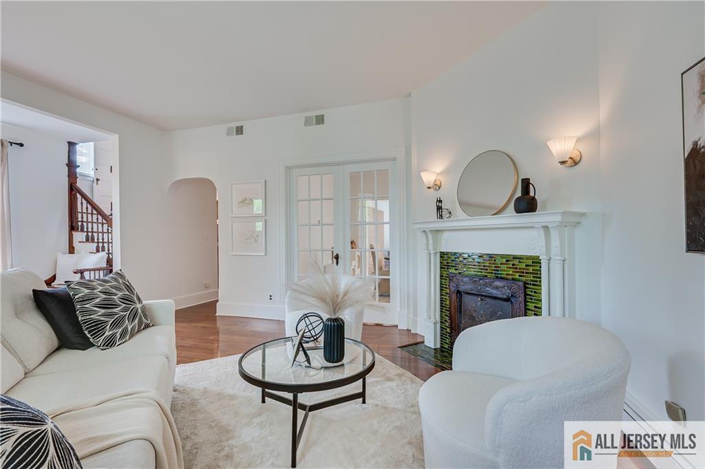 76 Spring Street Metuchen NJ 08840
