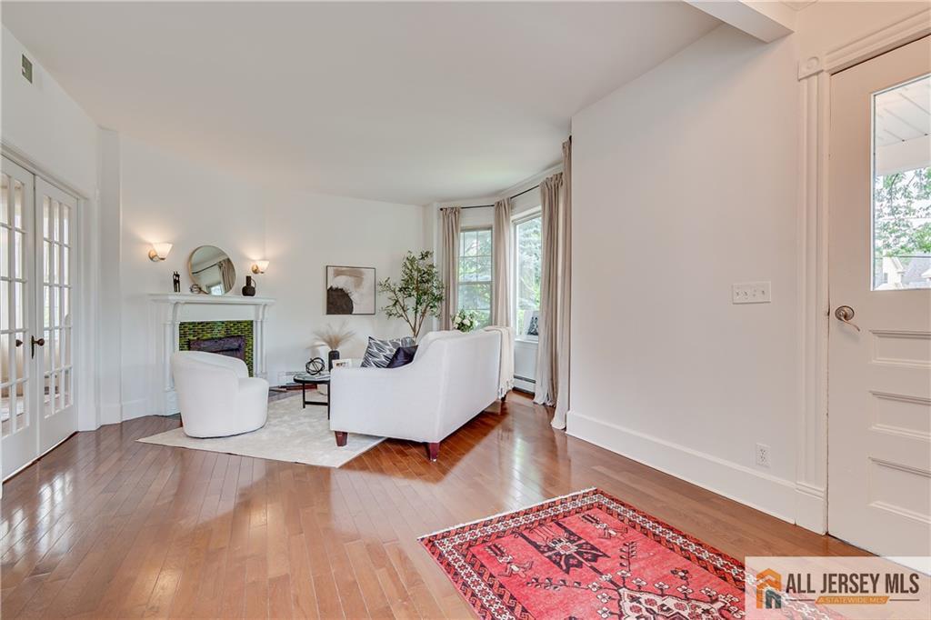 76 Spring Street Metuchen NJ 08840