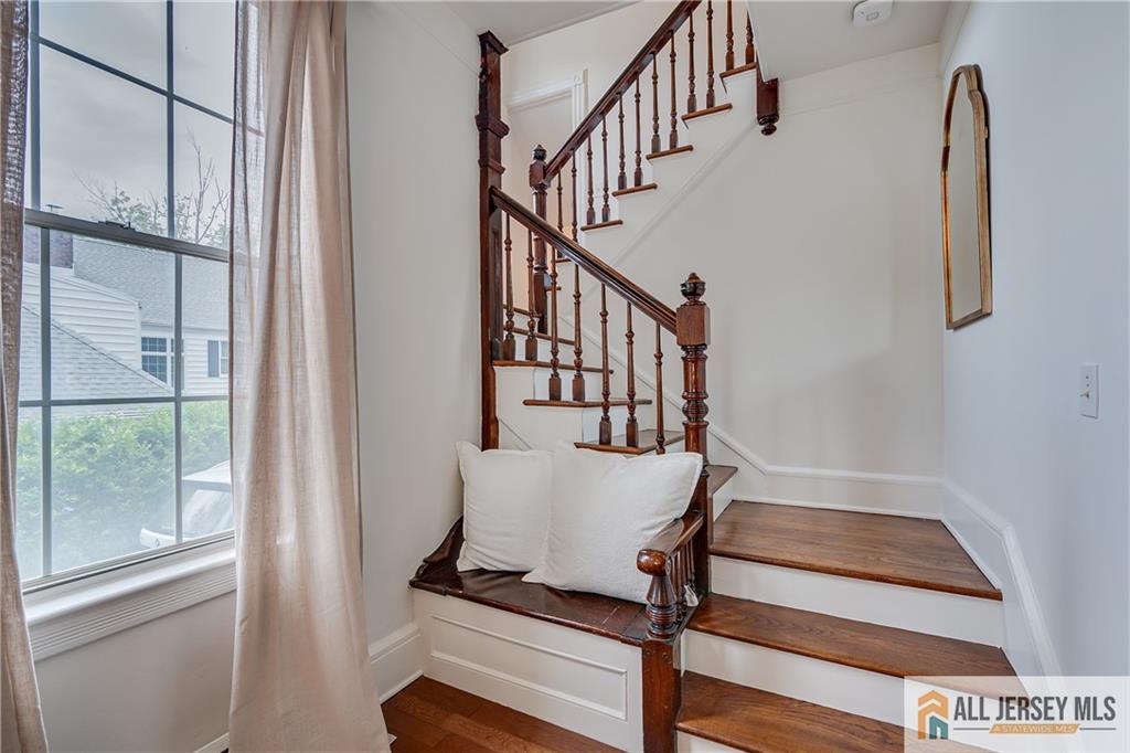 76 Spring Street Metuchen NJ 08840