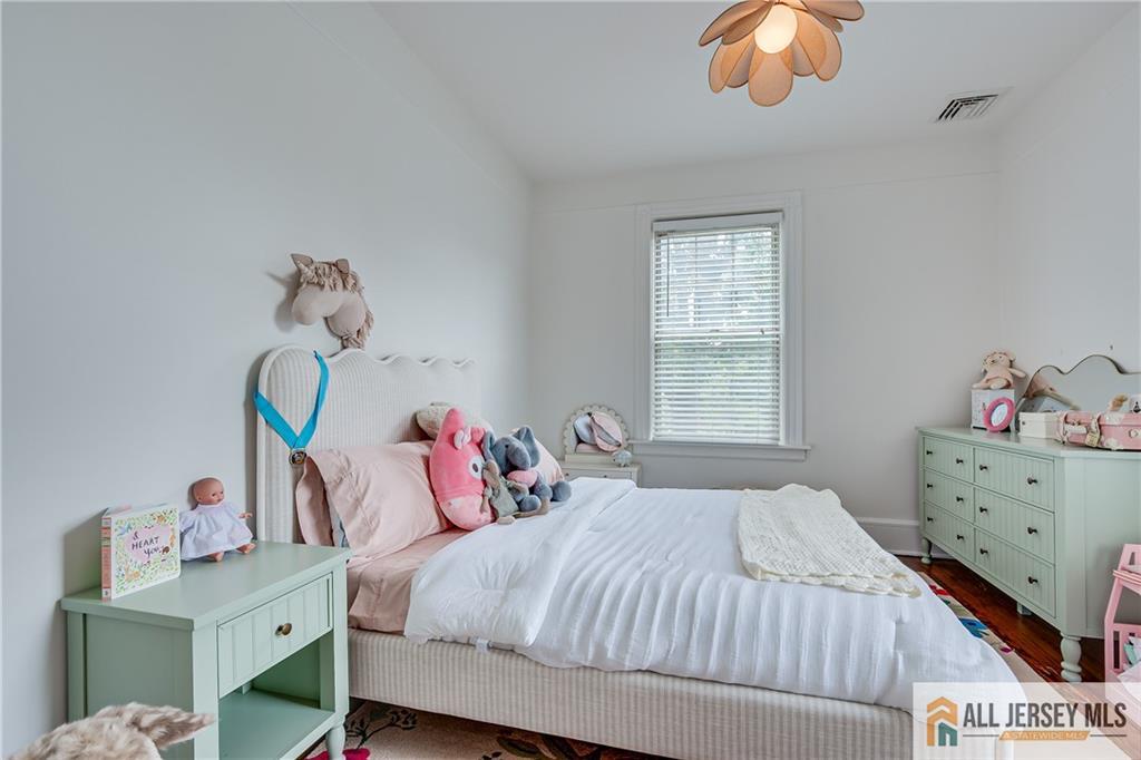 76 Spring Street Metuchen NJ 08840