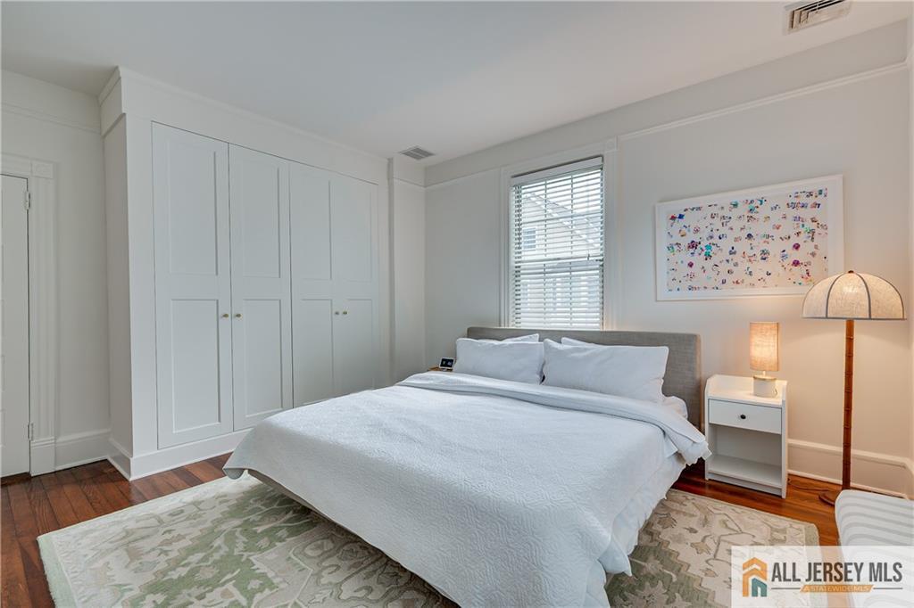 76 Spring Street Metuchen NJ 08840