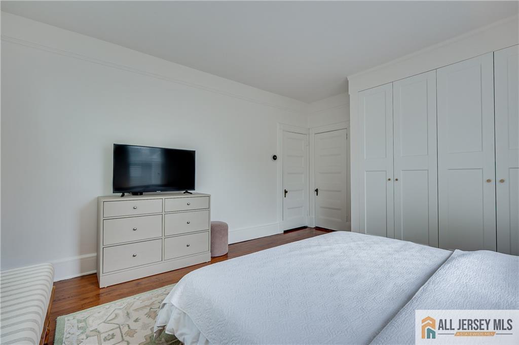 76 Spring Street Metuchen NJ 08840