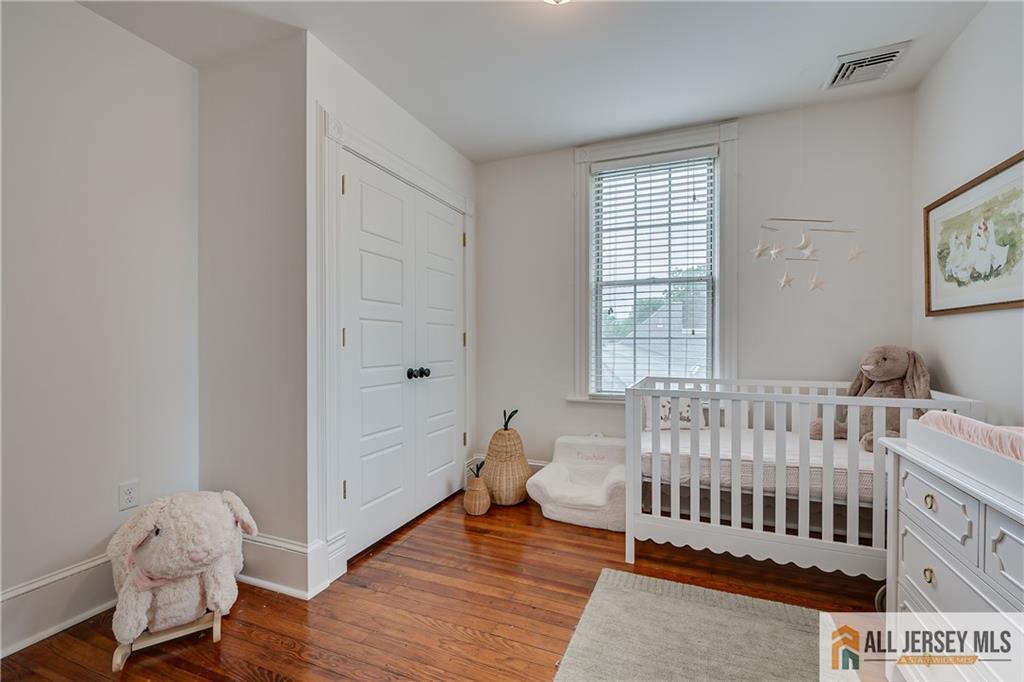 76 Spring Street Metuchen NJ 08840