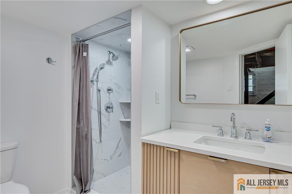 76 Spring Street Metuchen NJ 08840
