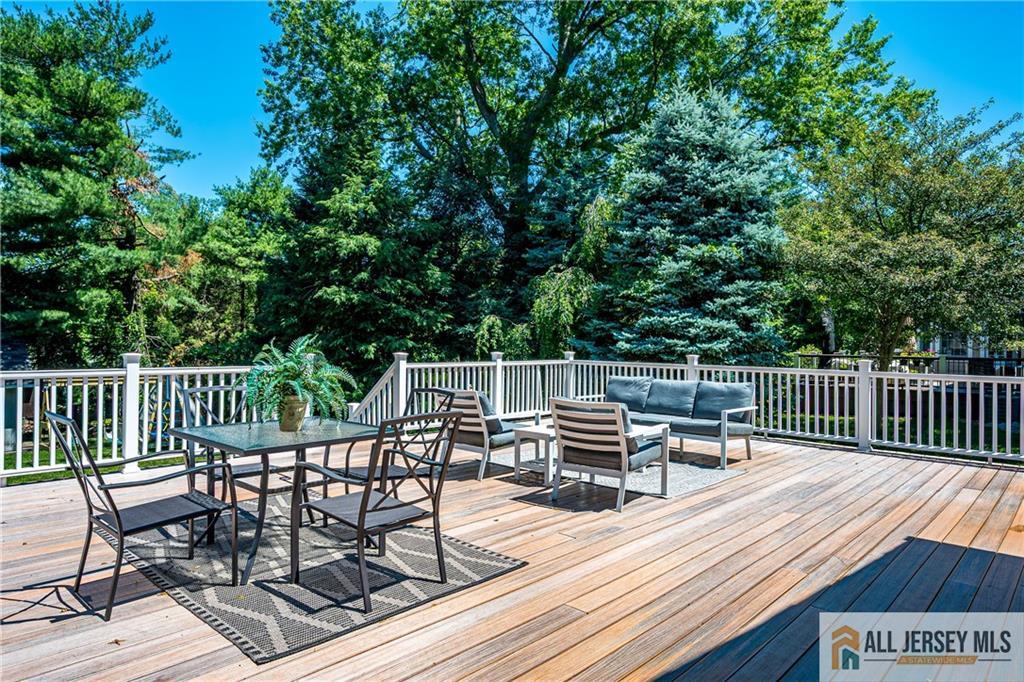 76 Spring Street Metuchen NJ 08840