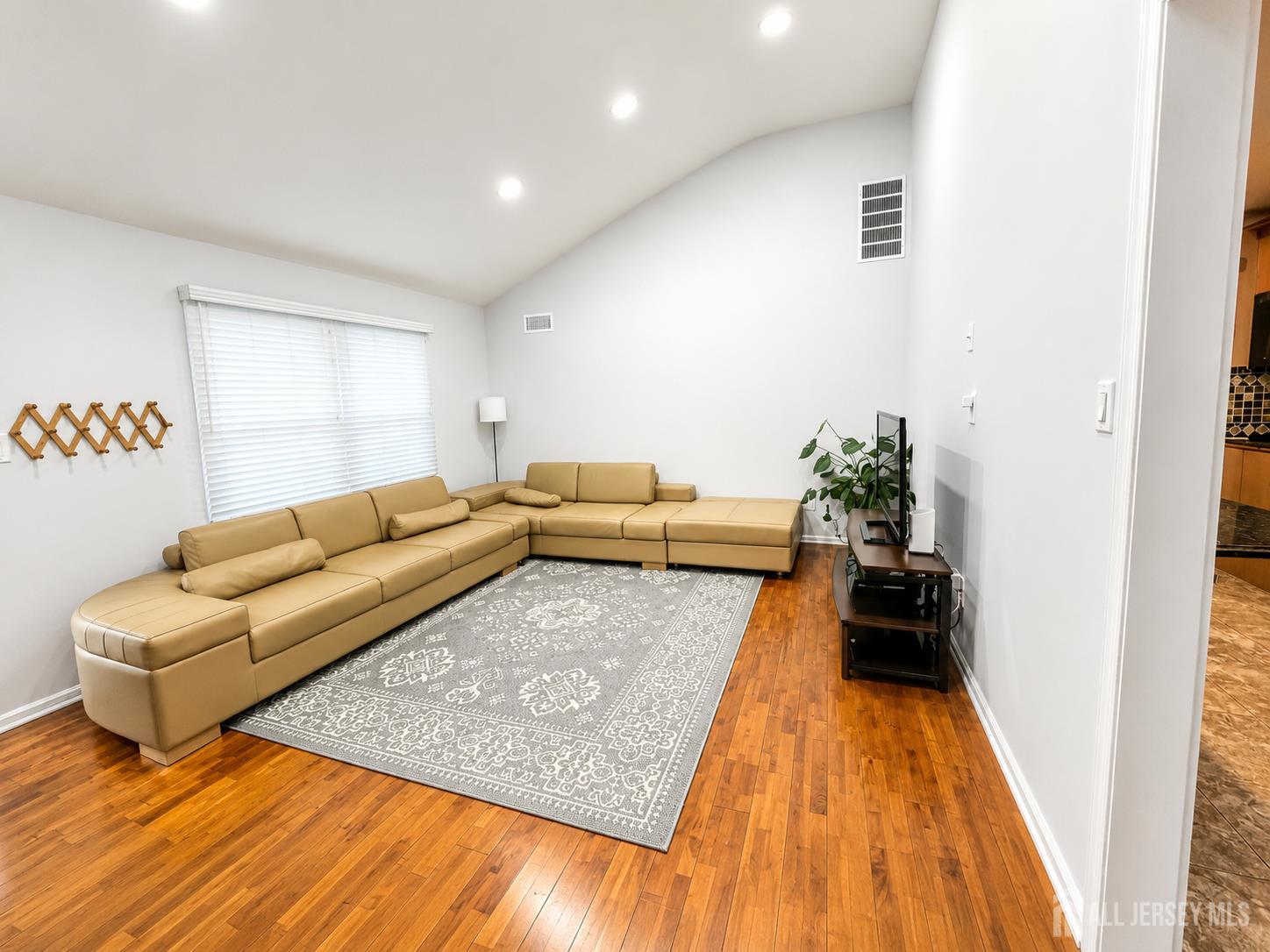 3 Netherwood Circle Edison NJ 08820