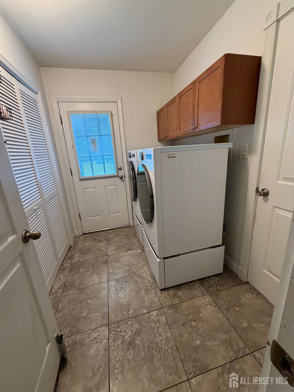 3 Netherwood Circle Edison NJ 08820