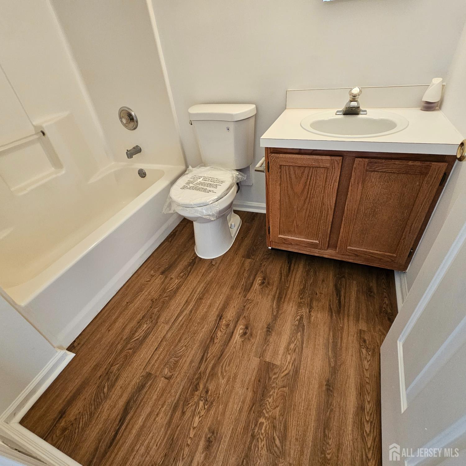203 Danser Drive Cranbury NJ 08512