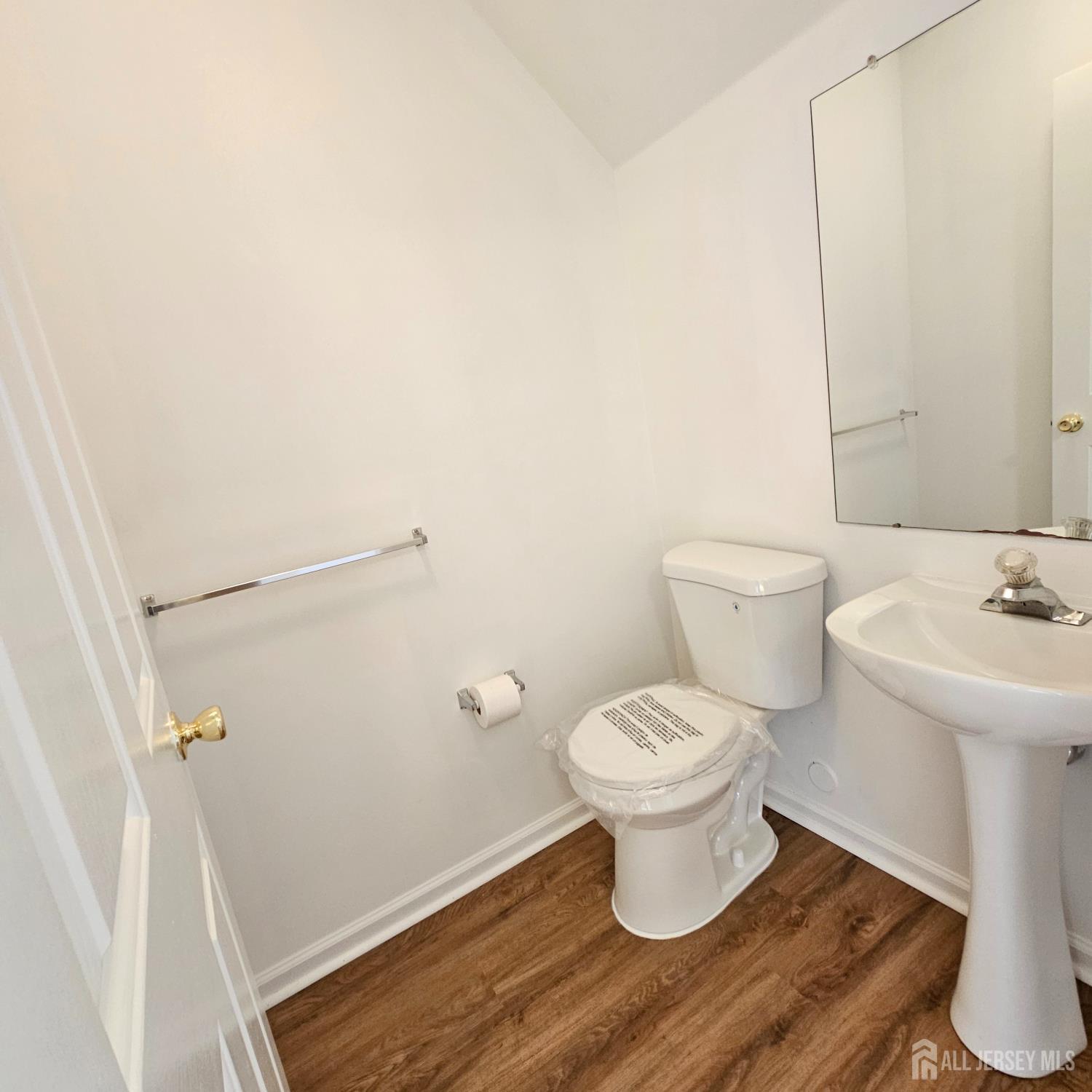 203 Danser Drive Cranbury NJ 08512