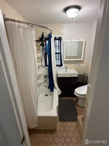 20 Lincoln Avenue Carteret NJ 07008