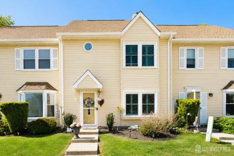 4 Shilling Way Jackson NJ 08527
