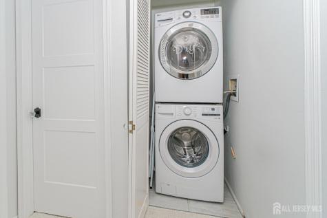 4 Shilling Way Jackson NJ 08527