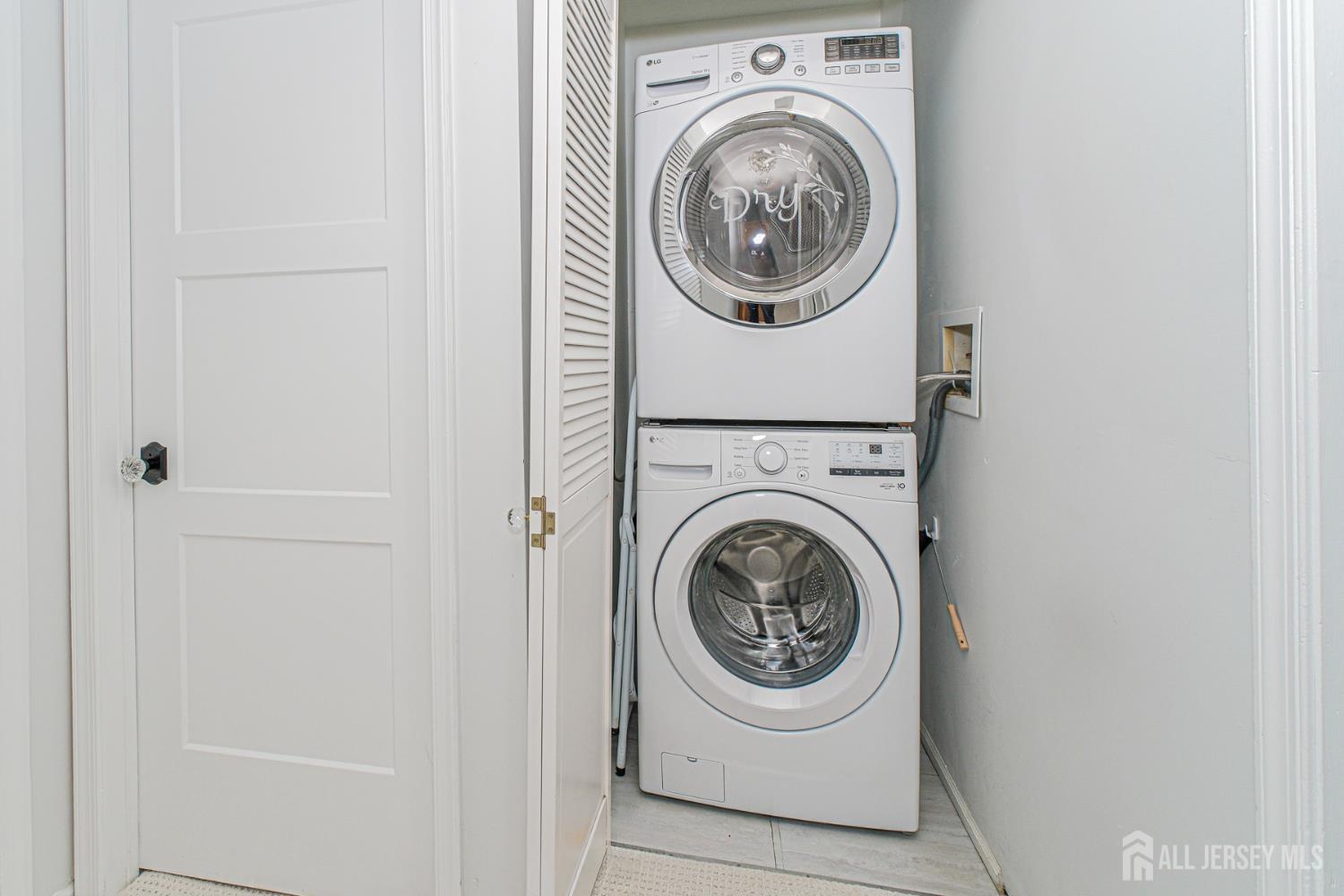 4 Shilling Way Jackson NJ 08527