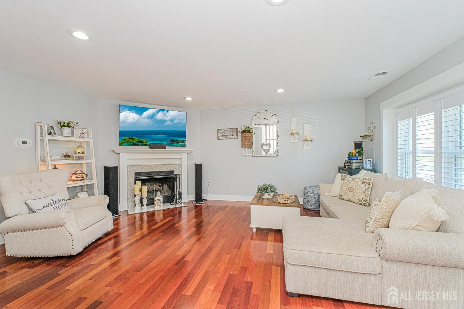 4 Shilling Way Jackson NJ 08527