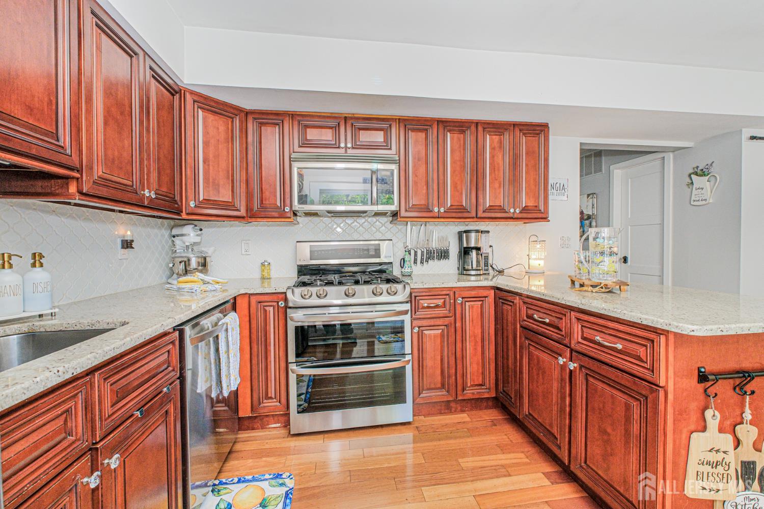 4 Shilling Way Jackson NJ 08527