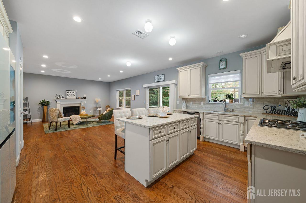 628 New Dover Road Colonia NJ 07067